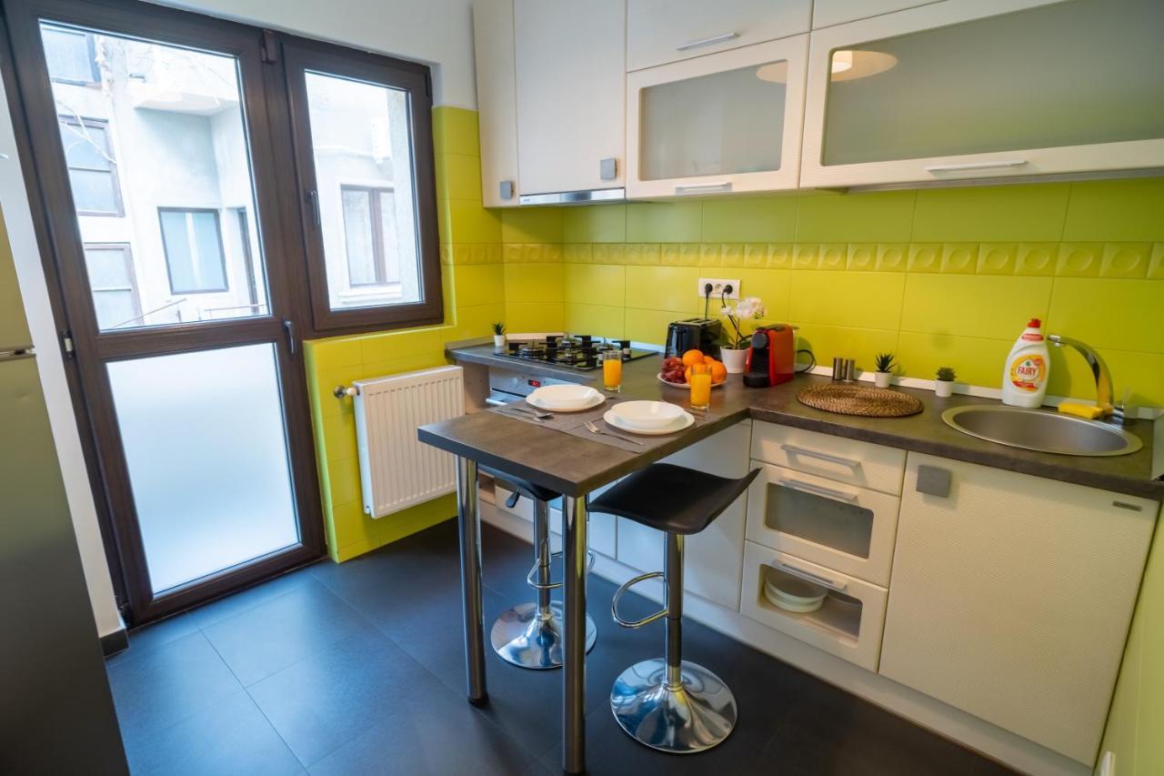 Cozy & Spacious Flat Near Victoriei Square Bucarest Extérieur photo