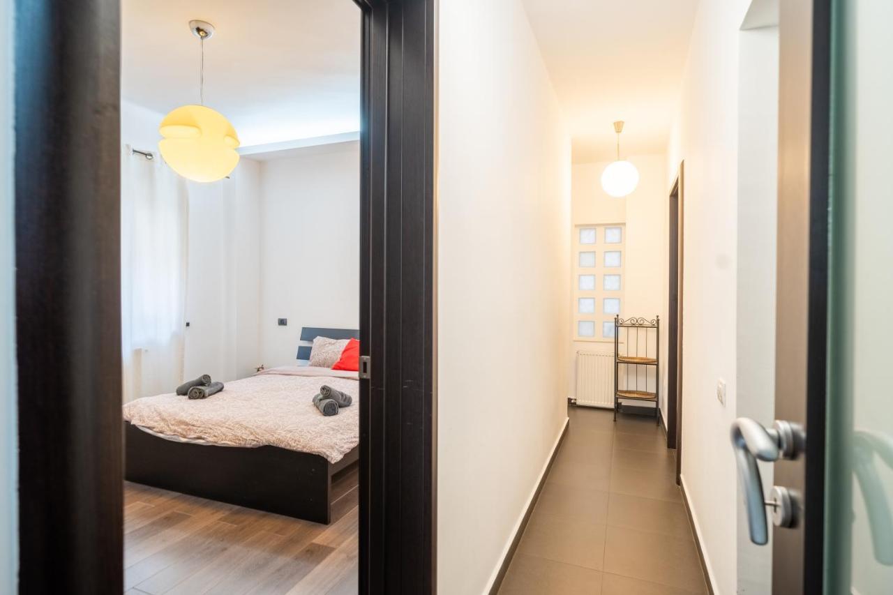 Cozy & Spacious Flat Near Victoriei Square Bucarest Extérieur photo